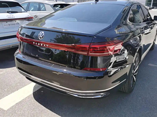 VOLKSWAGEN PASSAT 2024