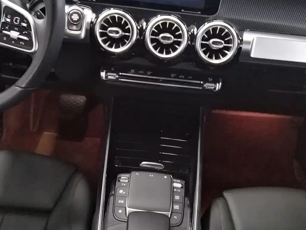 MERCEDES BENZ GLB 2020