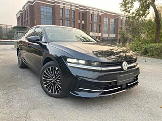 VOLKSWAGEN MAGOTAN 2025