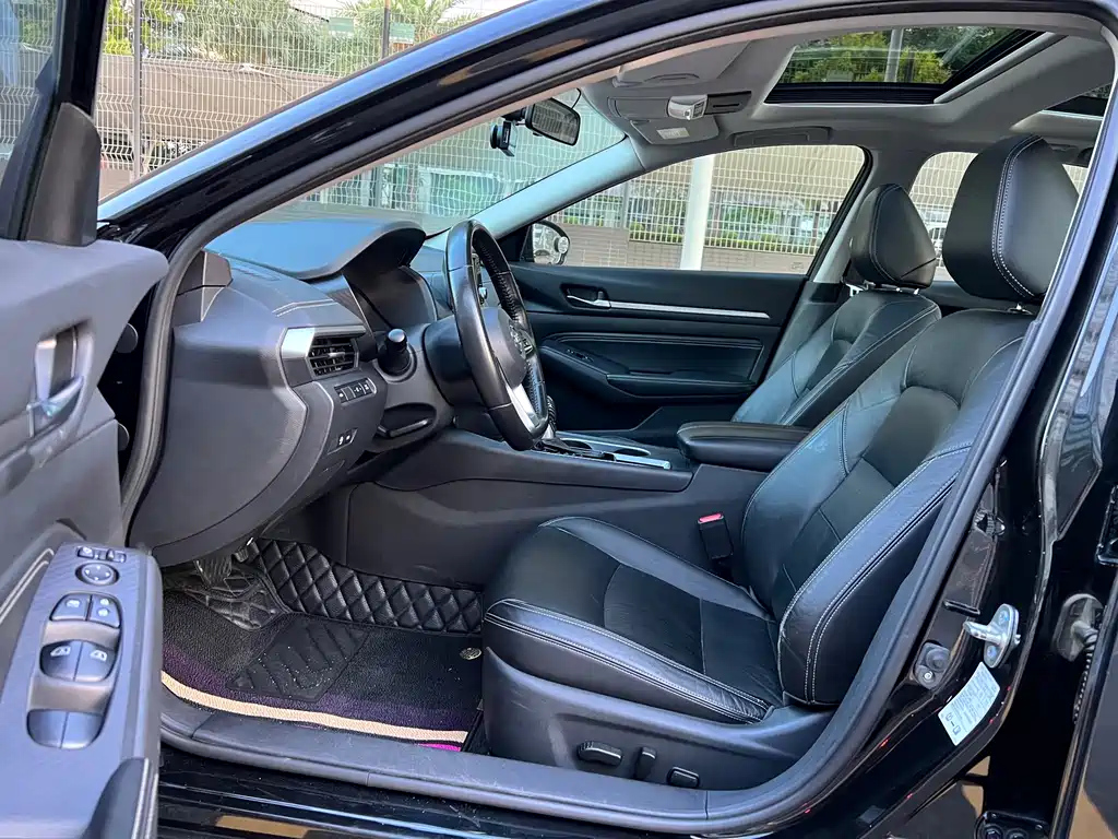 NISSAN TEANA 2019