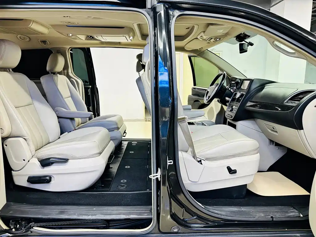 CHRYSLER BIG 捷龙 IMPORT 2014