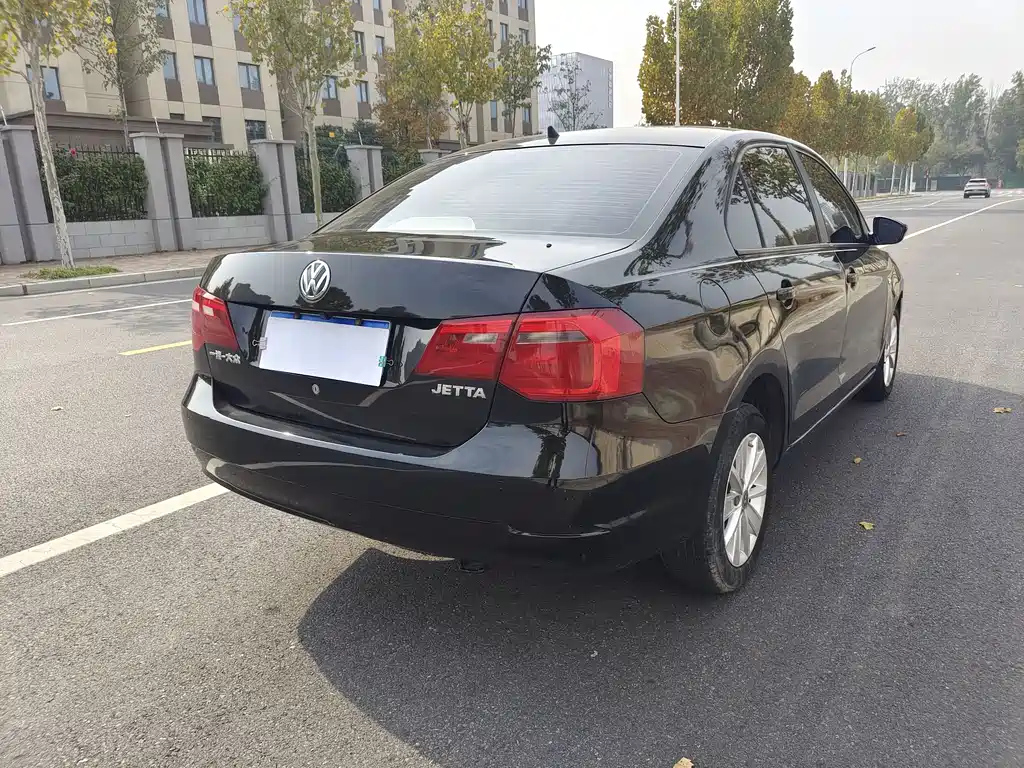 VOLKSWAGEN JETTA 2015