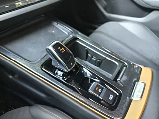 DONGFENG AEOLUS MAX  2021 YEAR 1.5T  EDITION 2021