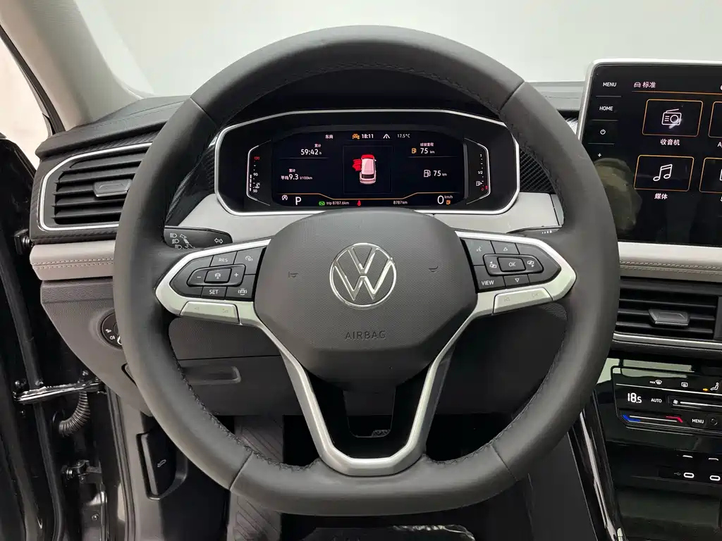 VOLKSWAGEN TAYRON 2025