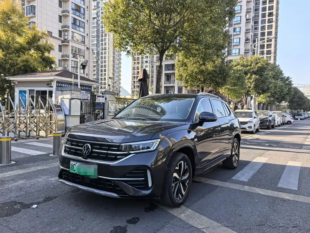 VOLKSWAGEN TAYRON GTE PLUG-IN HYBRID HYB 2024