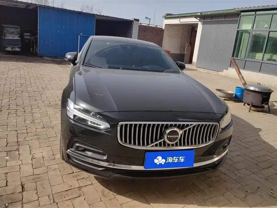 VOLVO S90 2021