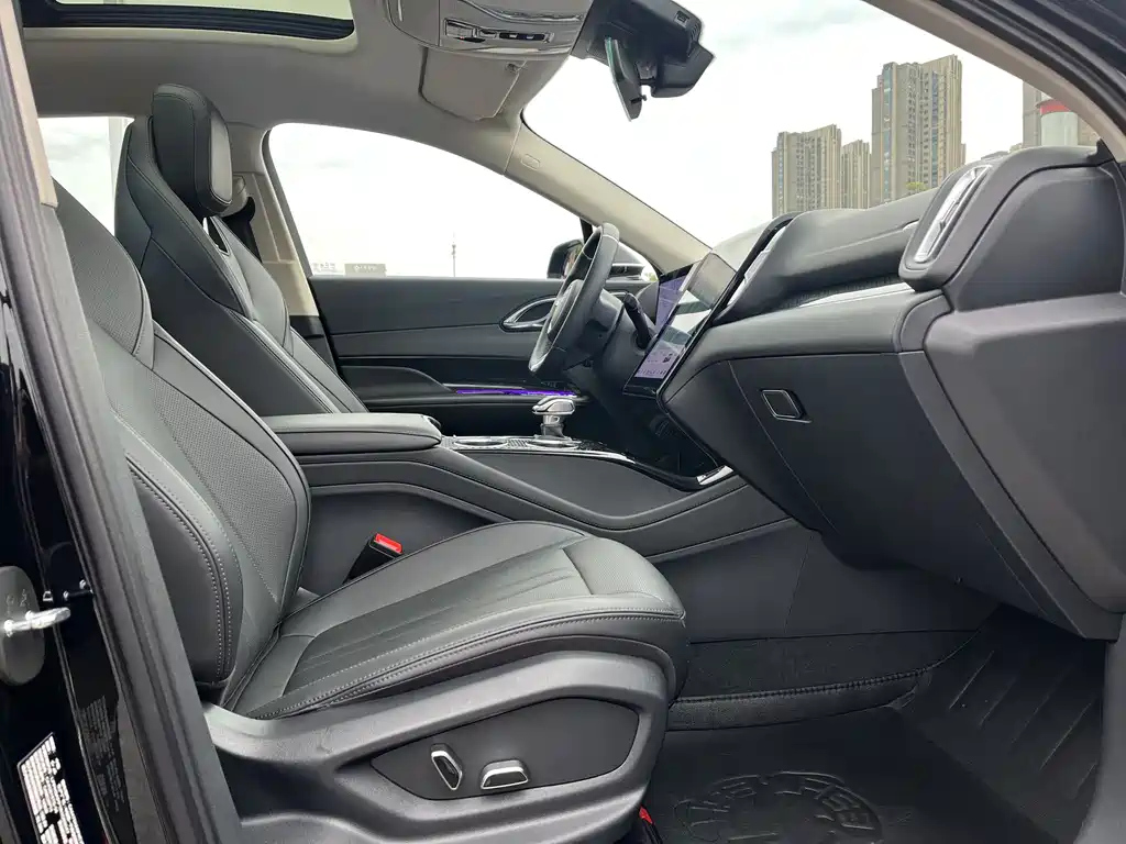 HONGQI HS3 PHEV 2024