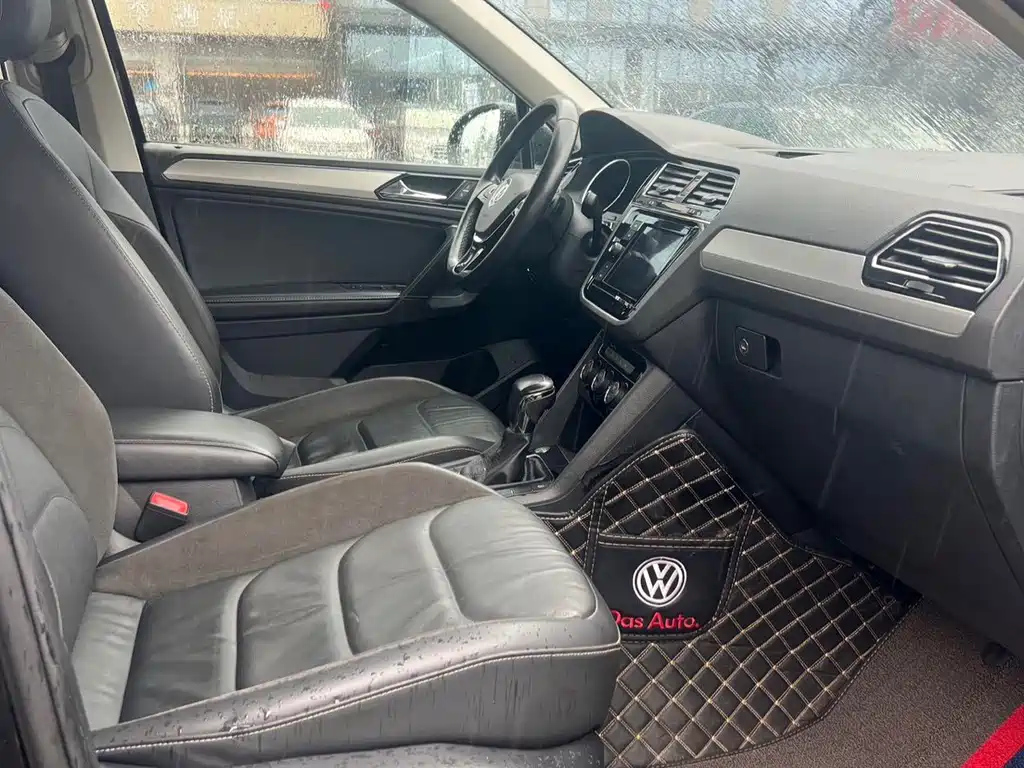 VOLKSWAGEN TIGUAN L 2019
