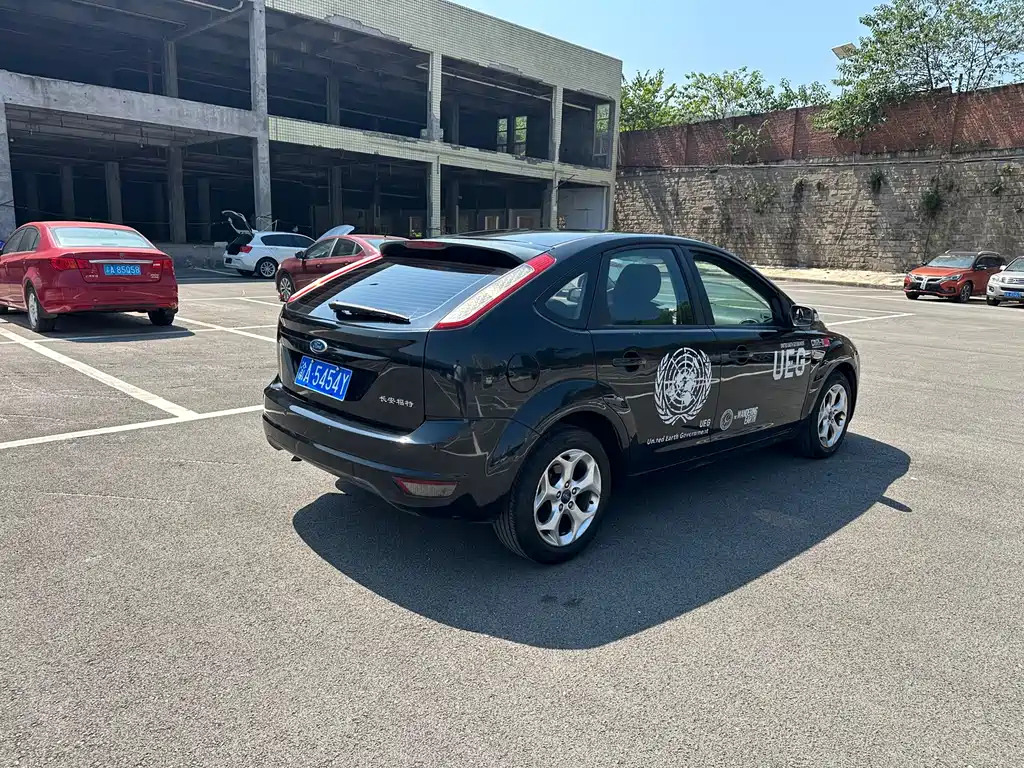 FORD FOCUS 2012