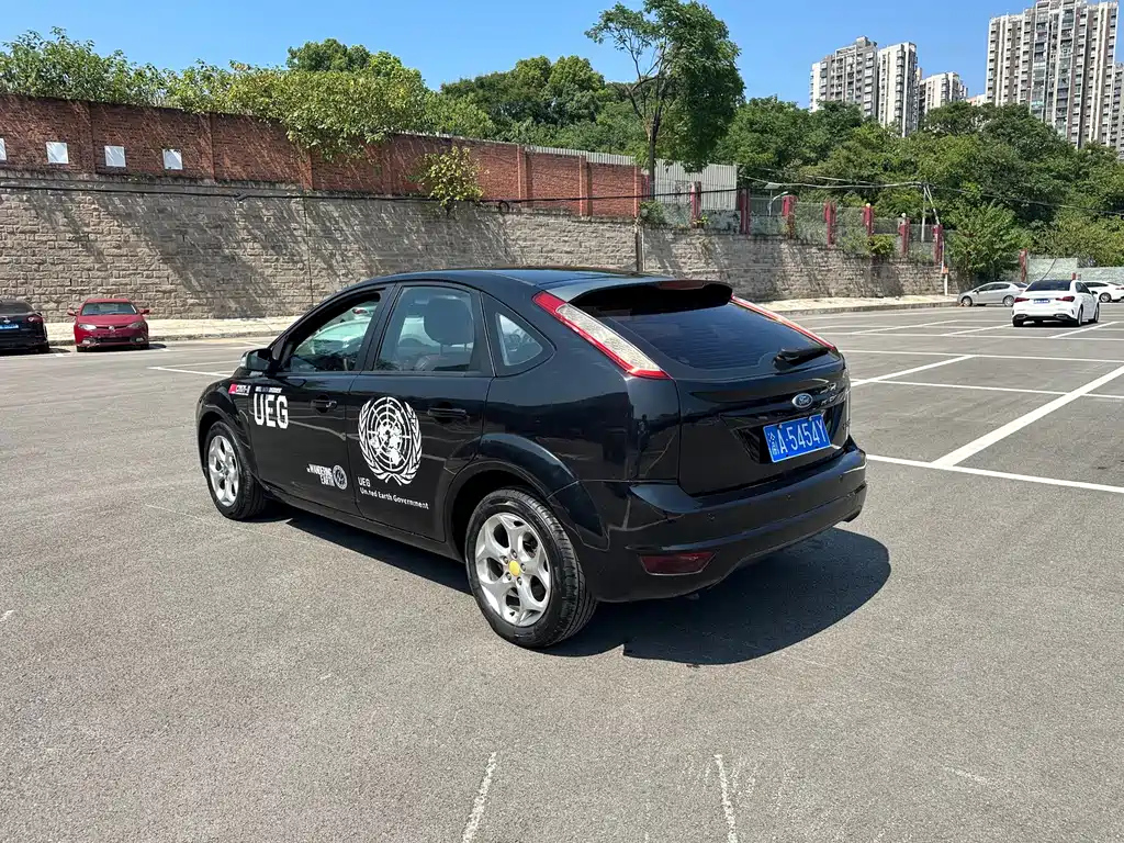 FORD FOCUS 2012