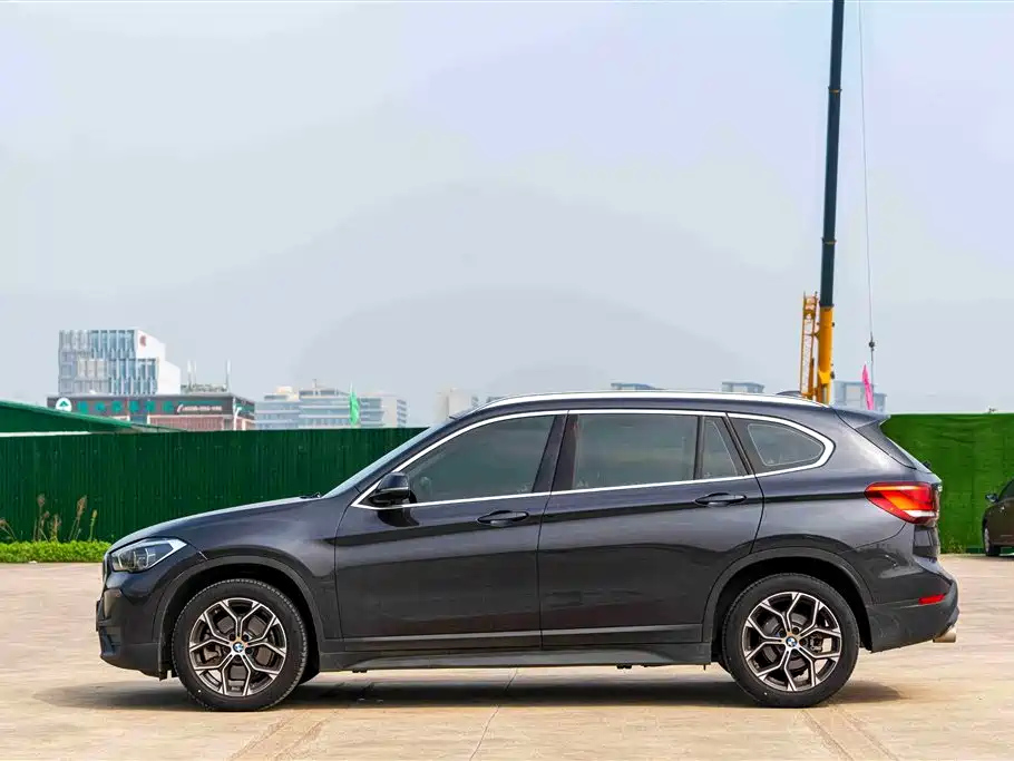 BMW X1 2021