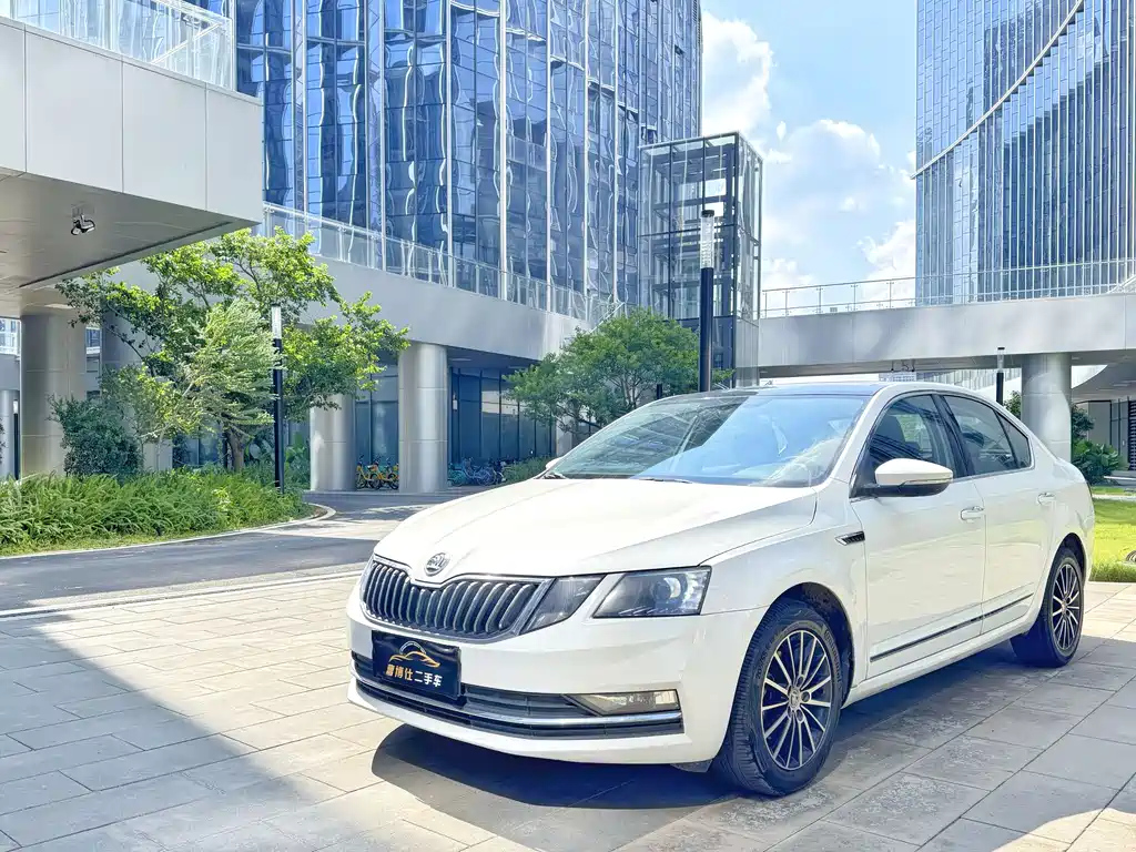 SKODA OCTAVIA 2018