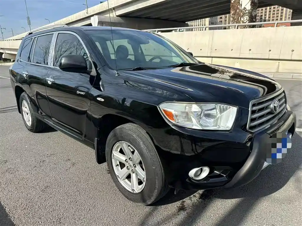 TOYOTA HIGHLANDER 2010