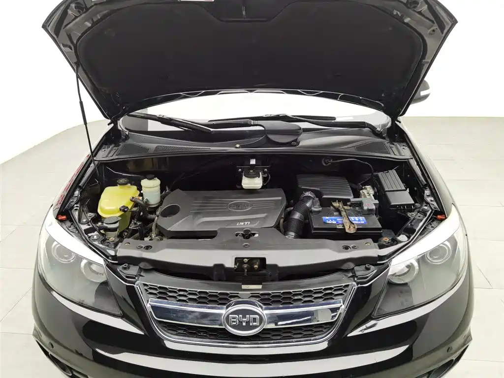 BYD S6 2015