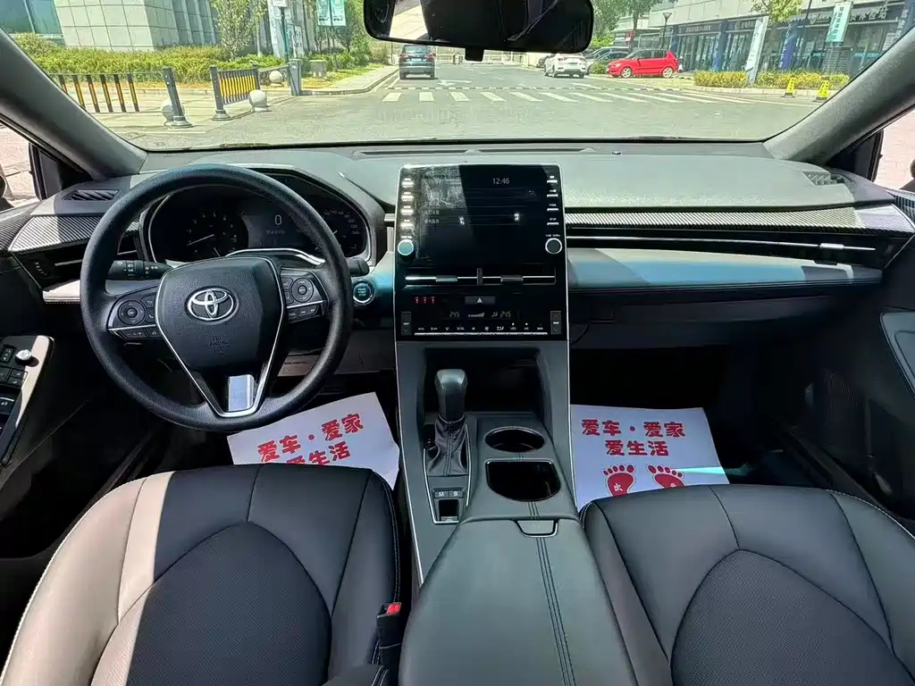 TOYOTA AVALON 2019