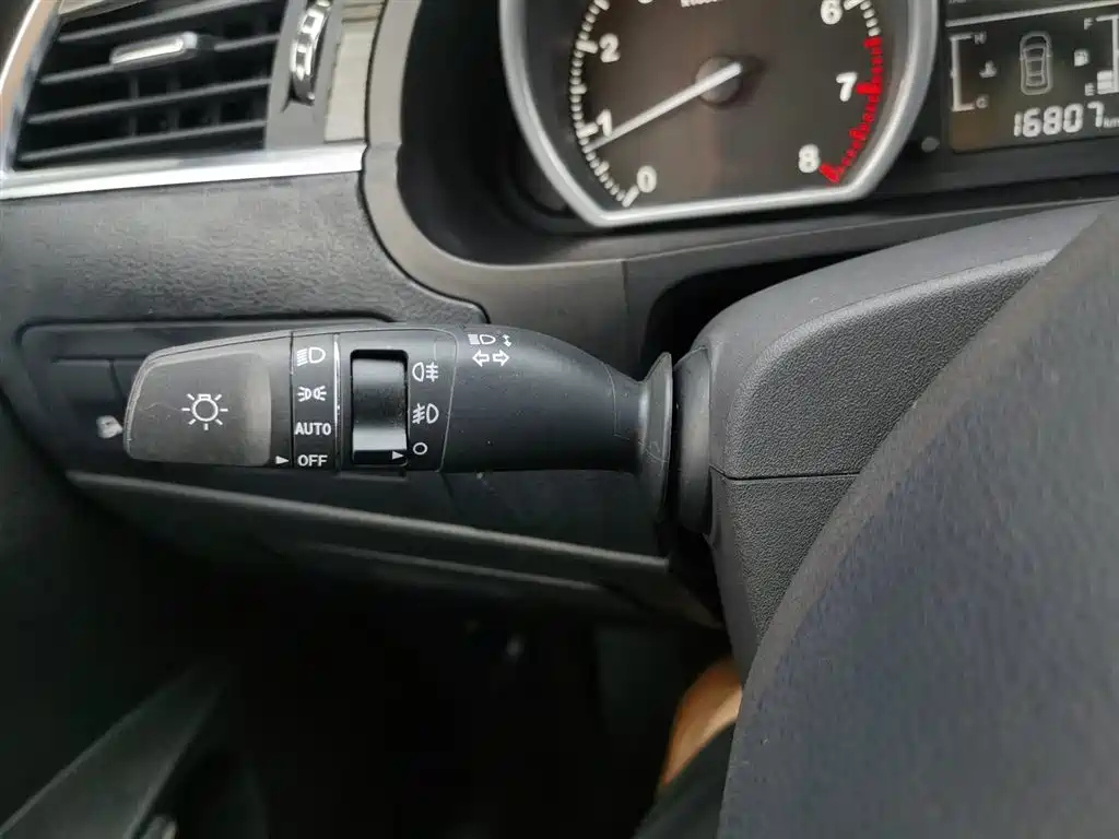 ZOTYE T600 2016