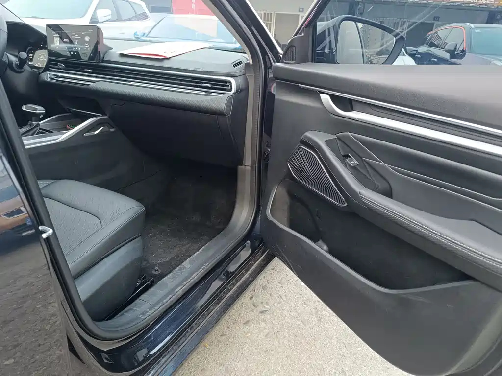 GEELY AUTO EMGRAND 2022