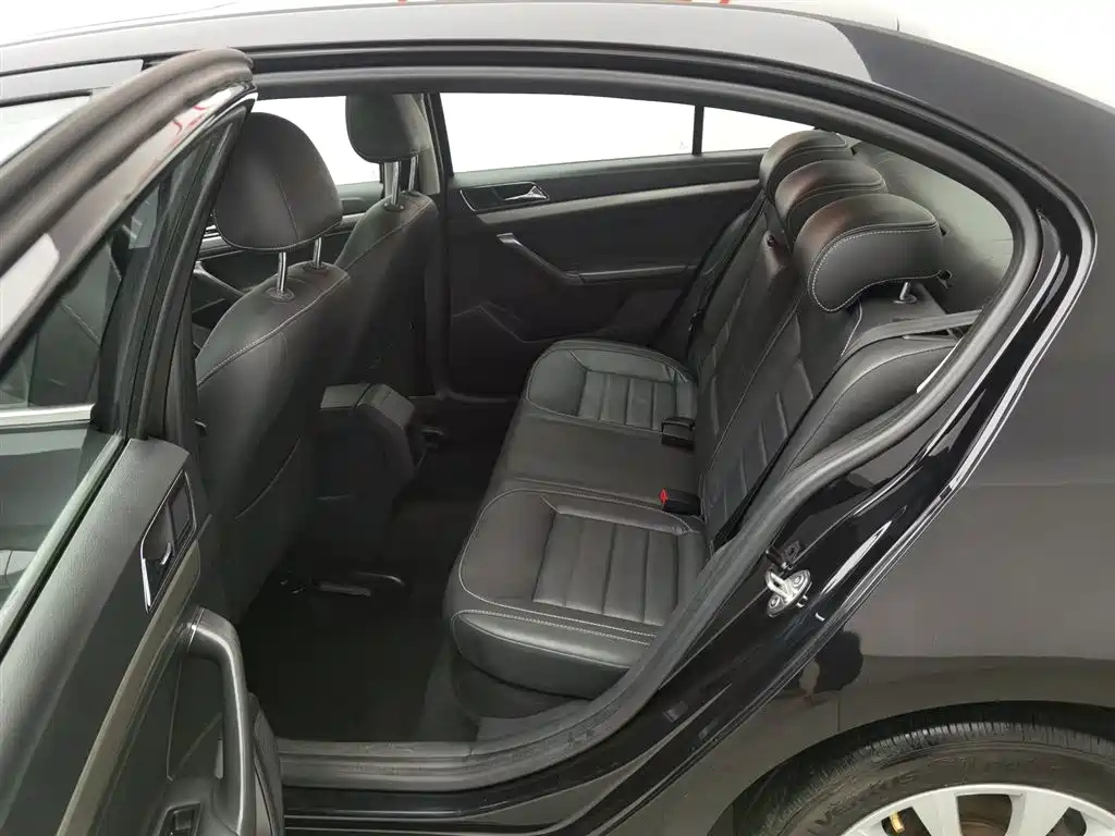 VOLKSWAGEN LAVIDA 2018