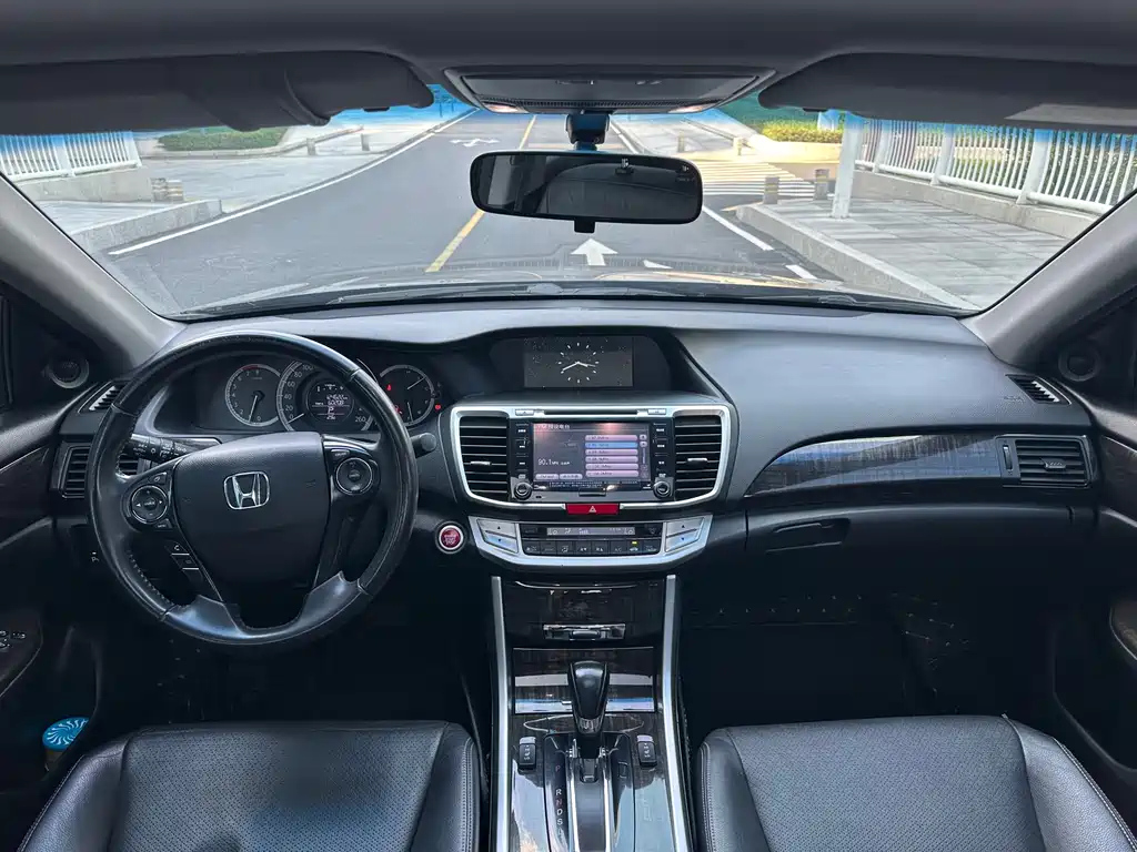 HONDA ACCORD 2016