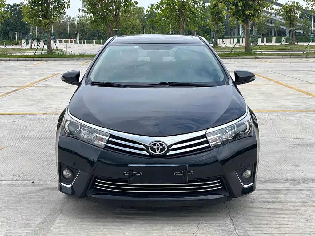 TOYOTA COROLLA 2015