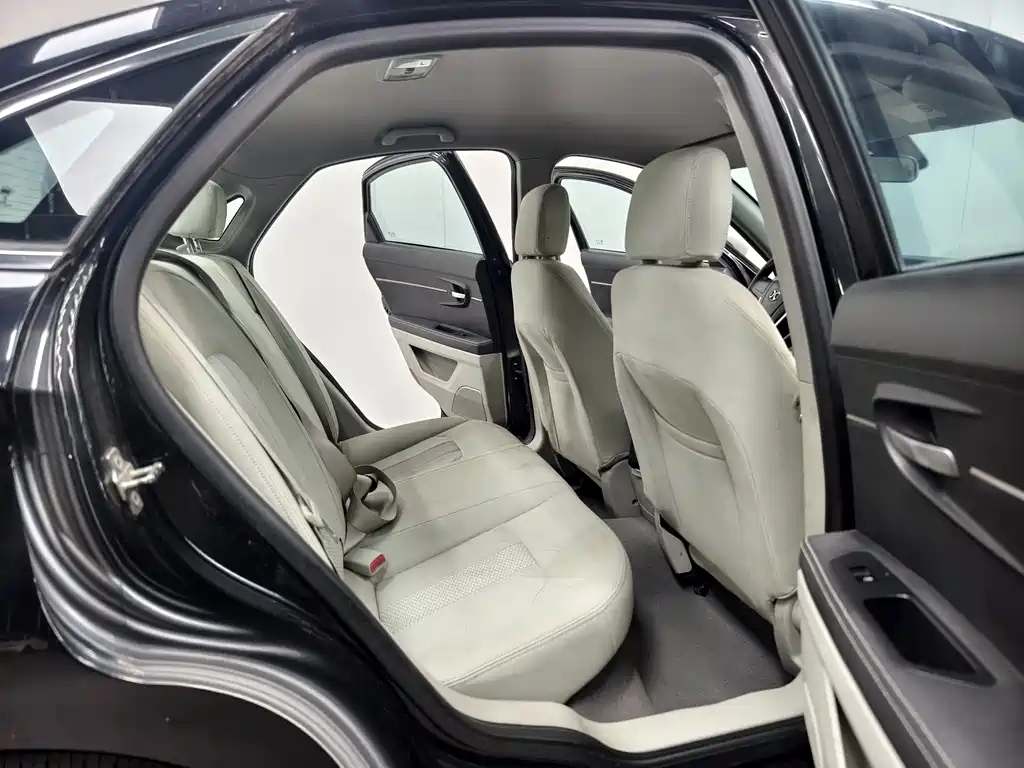 BAIC SENOVA D50 2015