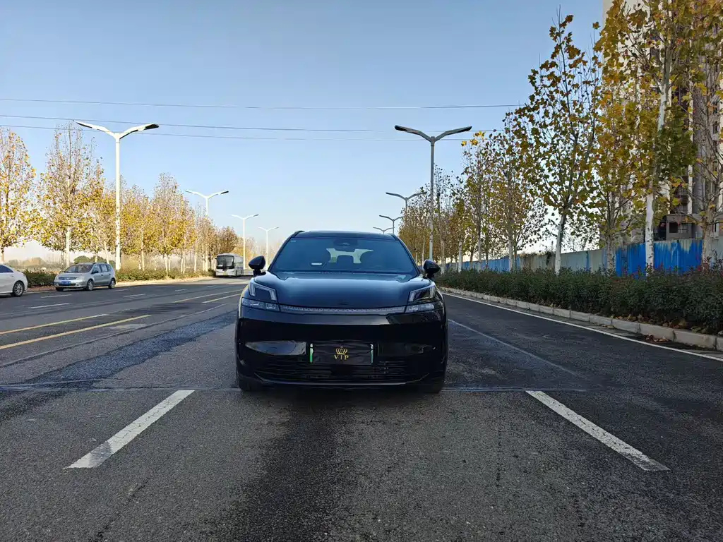 LYNK&CO 08 NEW ENERGY 2025