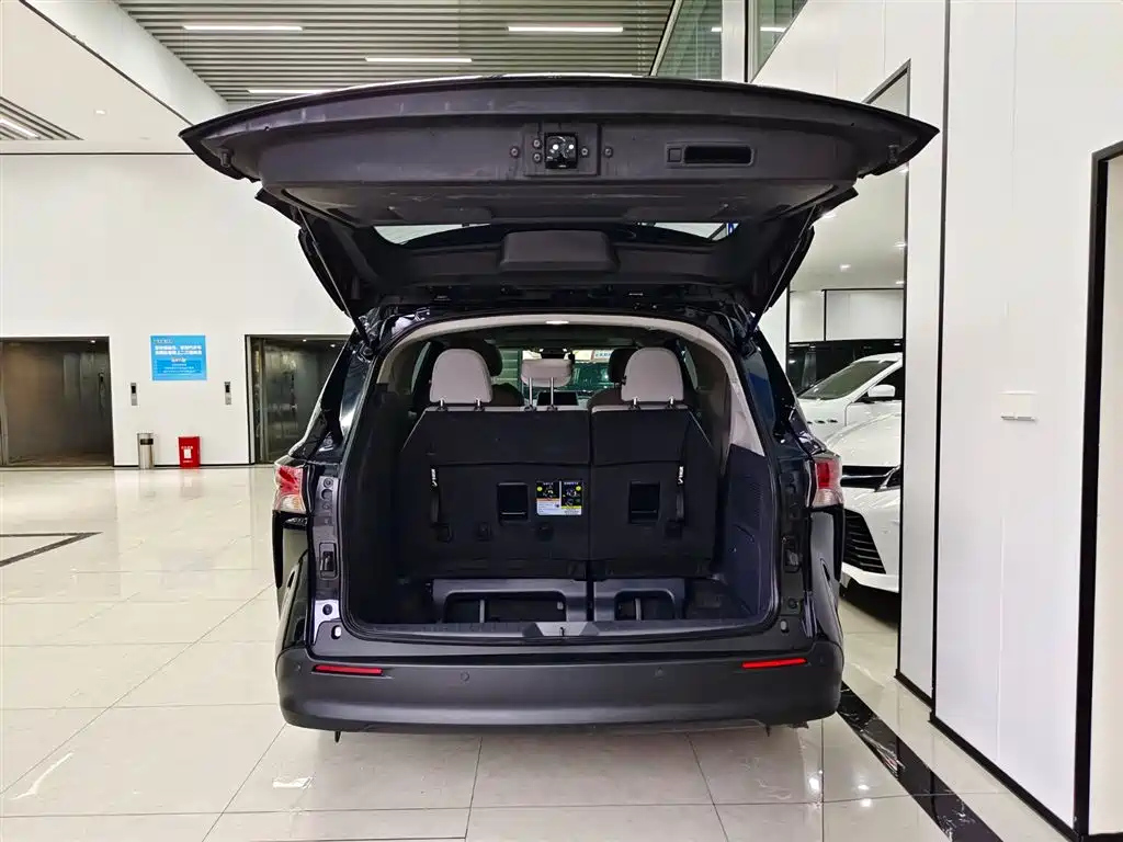 TOYOTA SIENNA SIENNA 2023