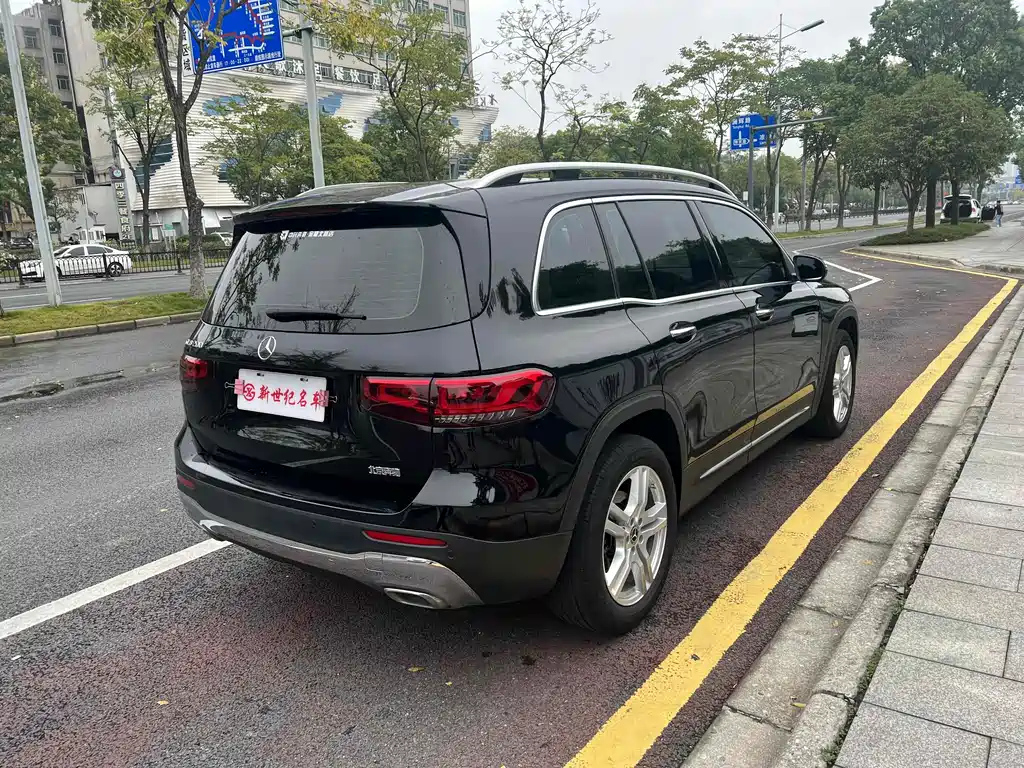 MERCEDES BENZ GLB 2022