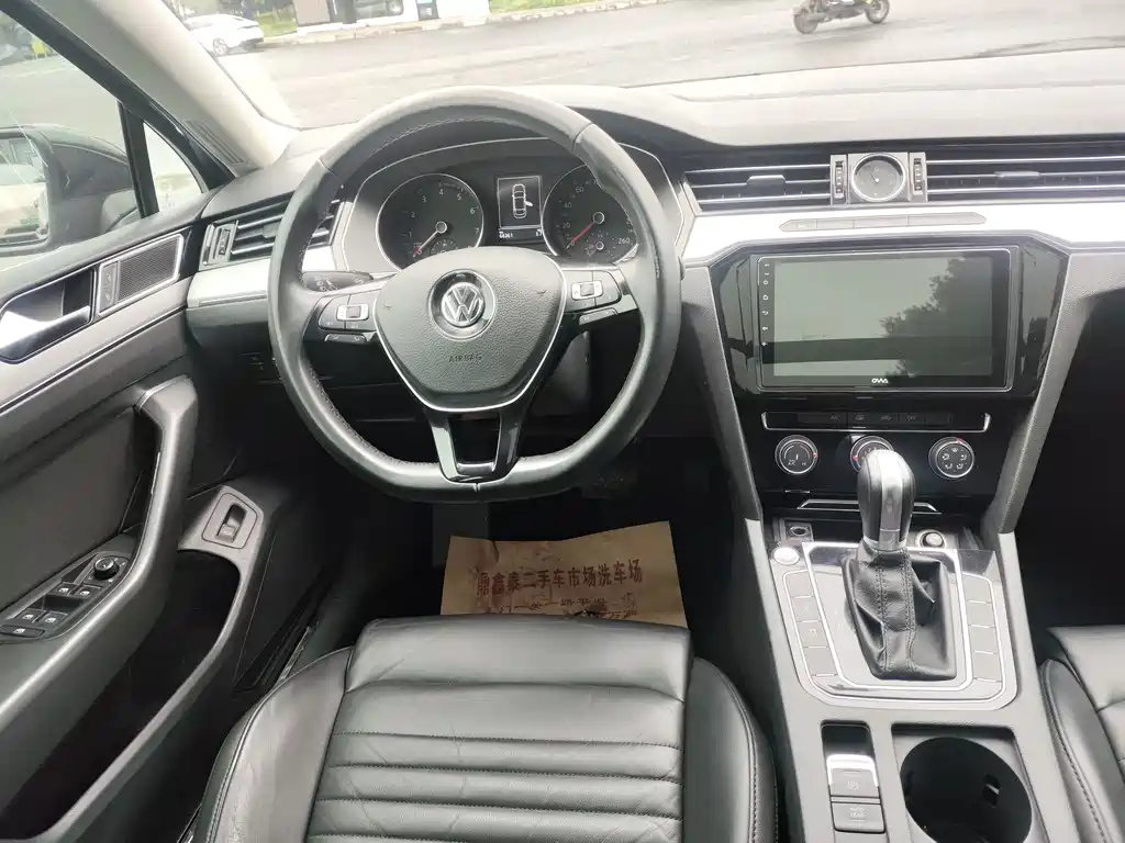 VOLKSWAGEN MAGOTAN 2018