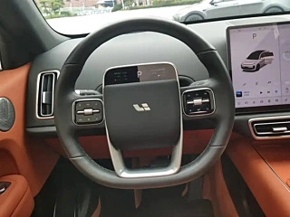 LI AUTO L6  2024 YEAR PRO 2024