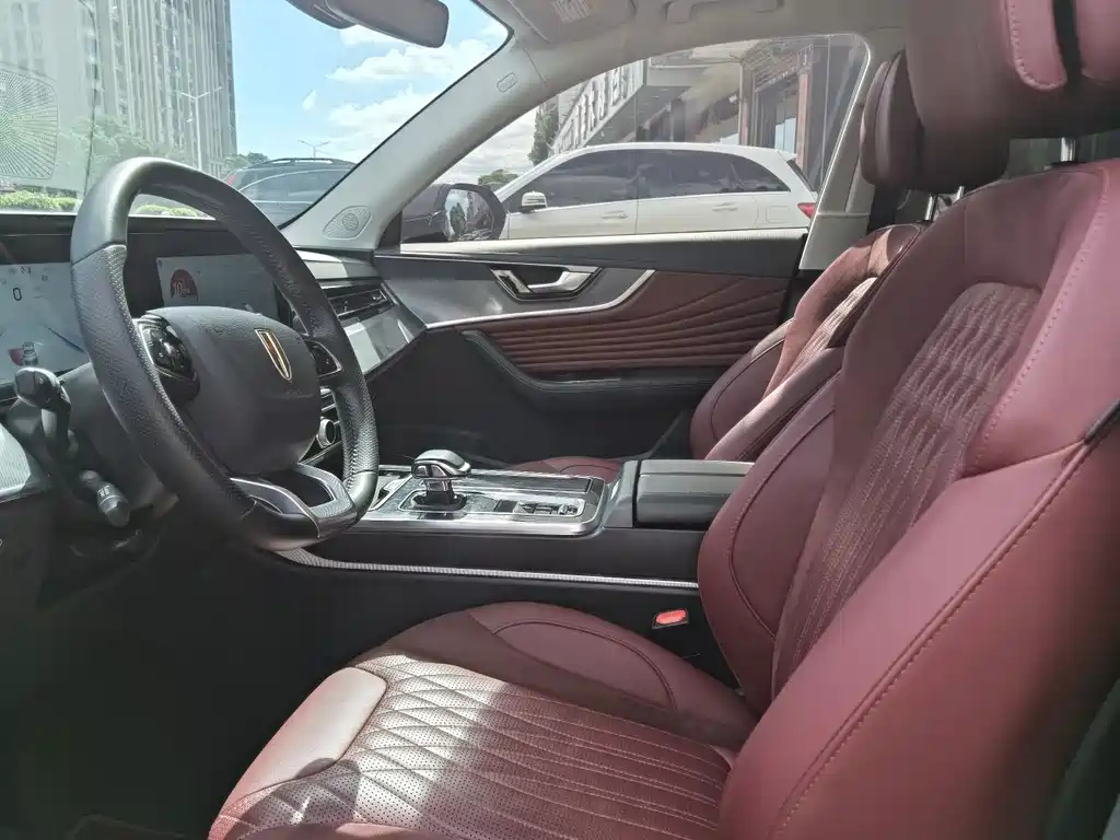 HONGQI HS5 2023