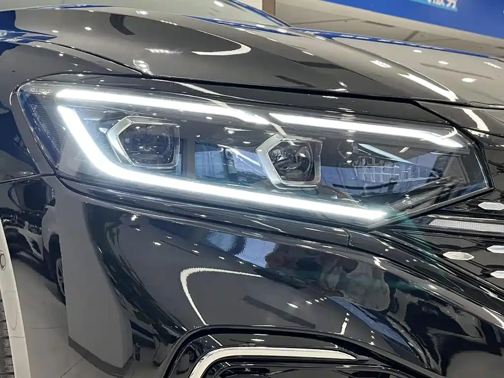 VOLKSWAGEN PASSAT 2024