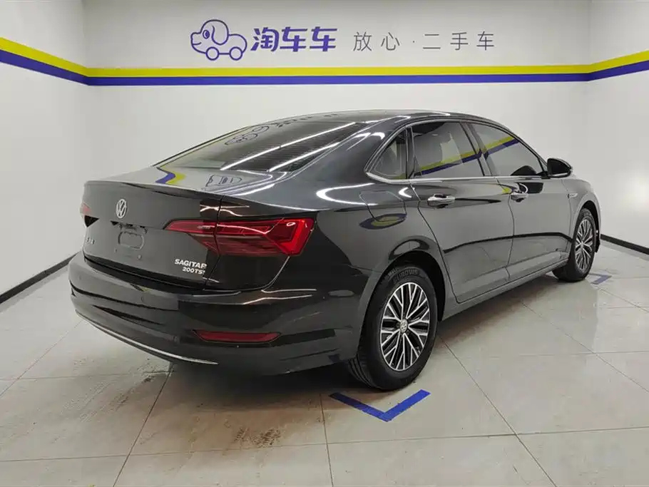 VOLKSWAGEN SAGITAR 2020