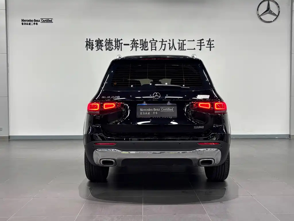 MERCEDES BENZ GLB 2023