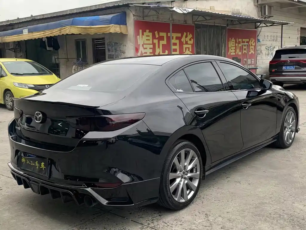 MAZDA 3 AXELA 2023