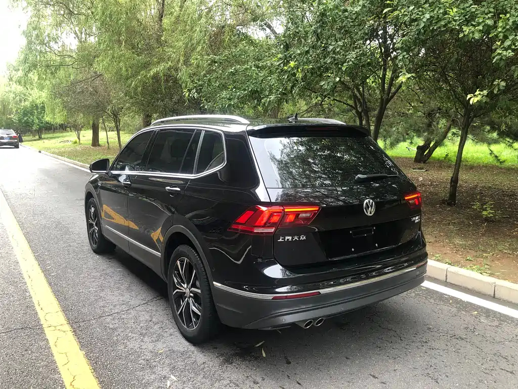 VOLKSWAGEN TIGUAN L 2017