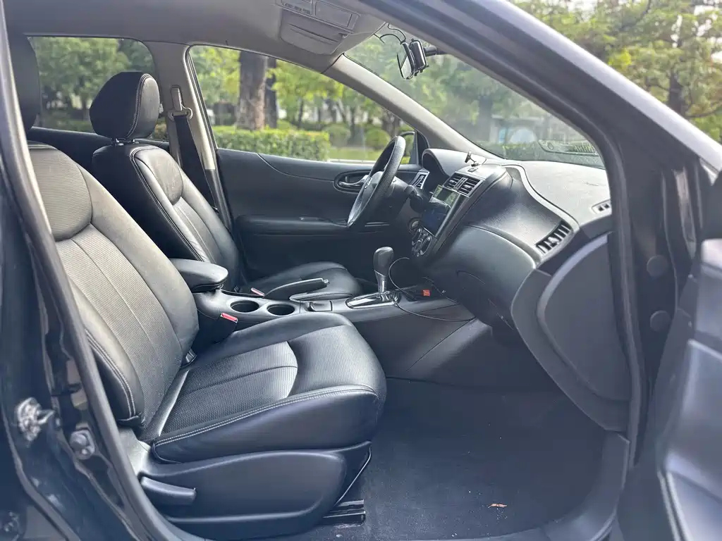 NISSAN TIIDA TIIDA 2011