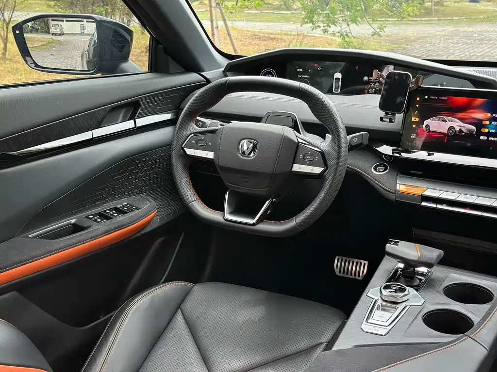 CHANGAN UNI-V 2023