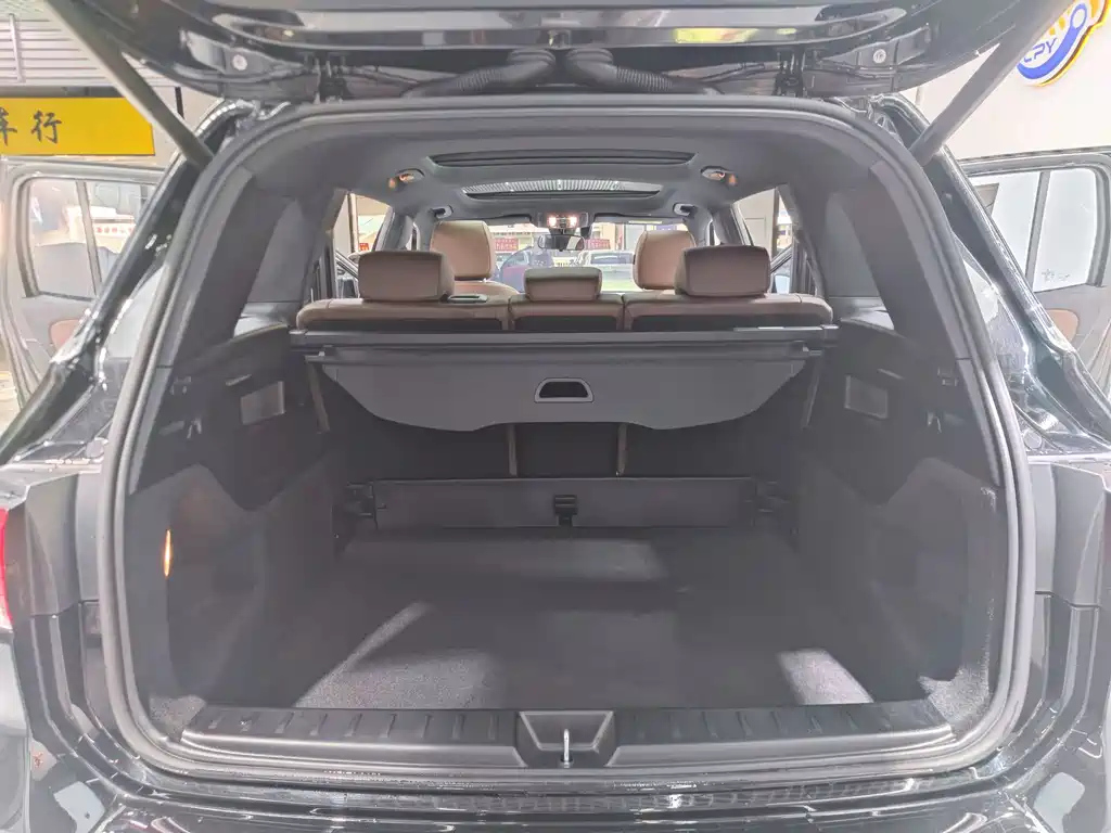 MERCEDES BENZ GLB 2021