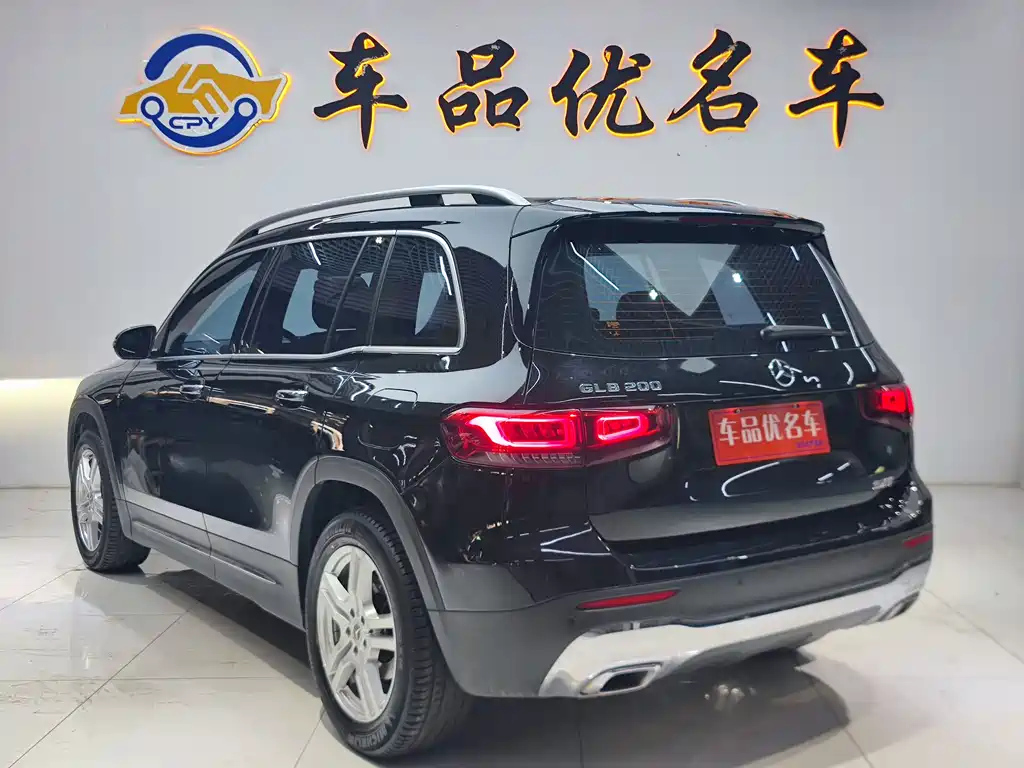 MERCEDES BENZ GLB 2021