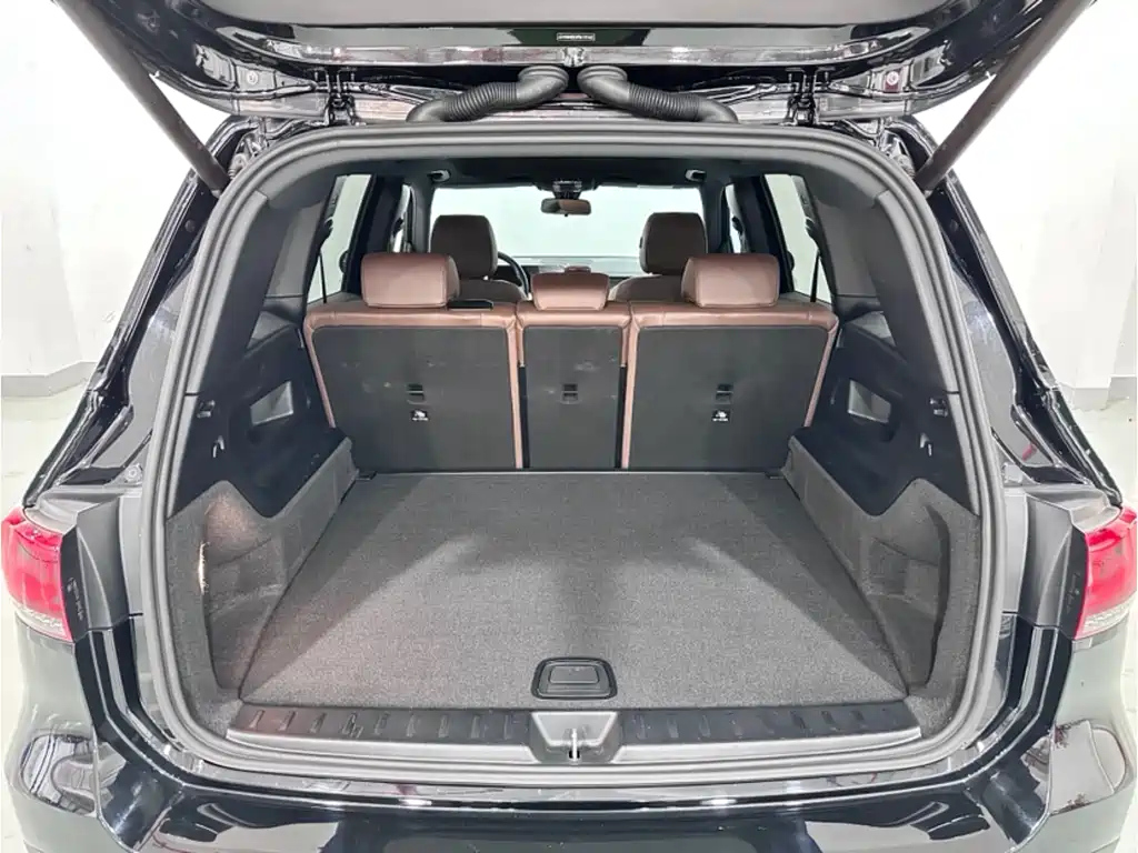 MERCEDES BENZ GLB 2023