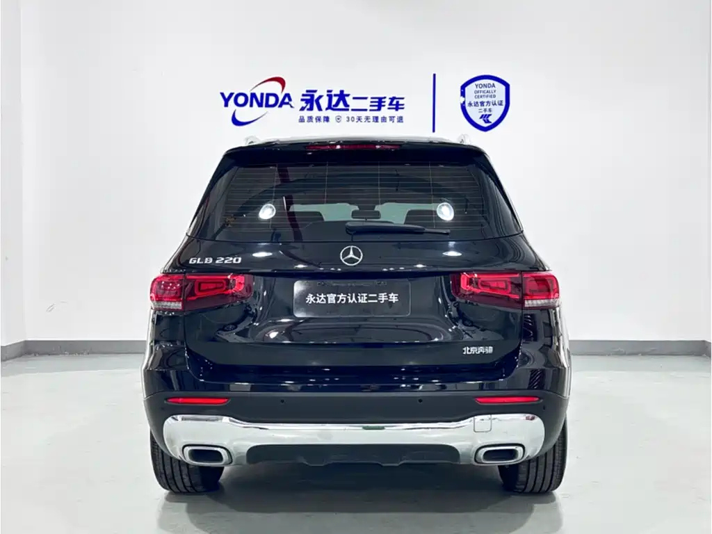 MERCEDES BENZ GLB 2023