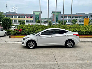 HYUNDAI ELANTRA  2015 YEAR 1.6L AUTOMATIC FASHION 2015