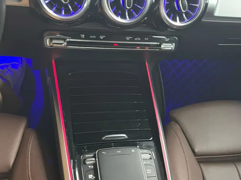 MERCEDES BENZ GLB 2022