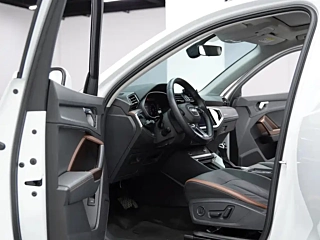 AUDI Q3  2021 YEAR 35 TFSI  EDITION 2021