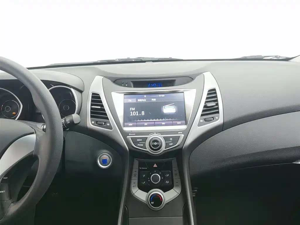 HYUNDAI ELANTRA 2016