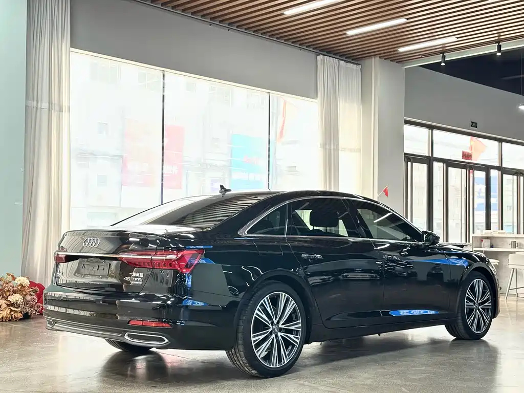 AUDI A6L 2020