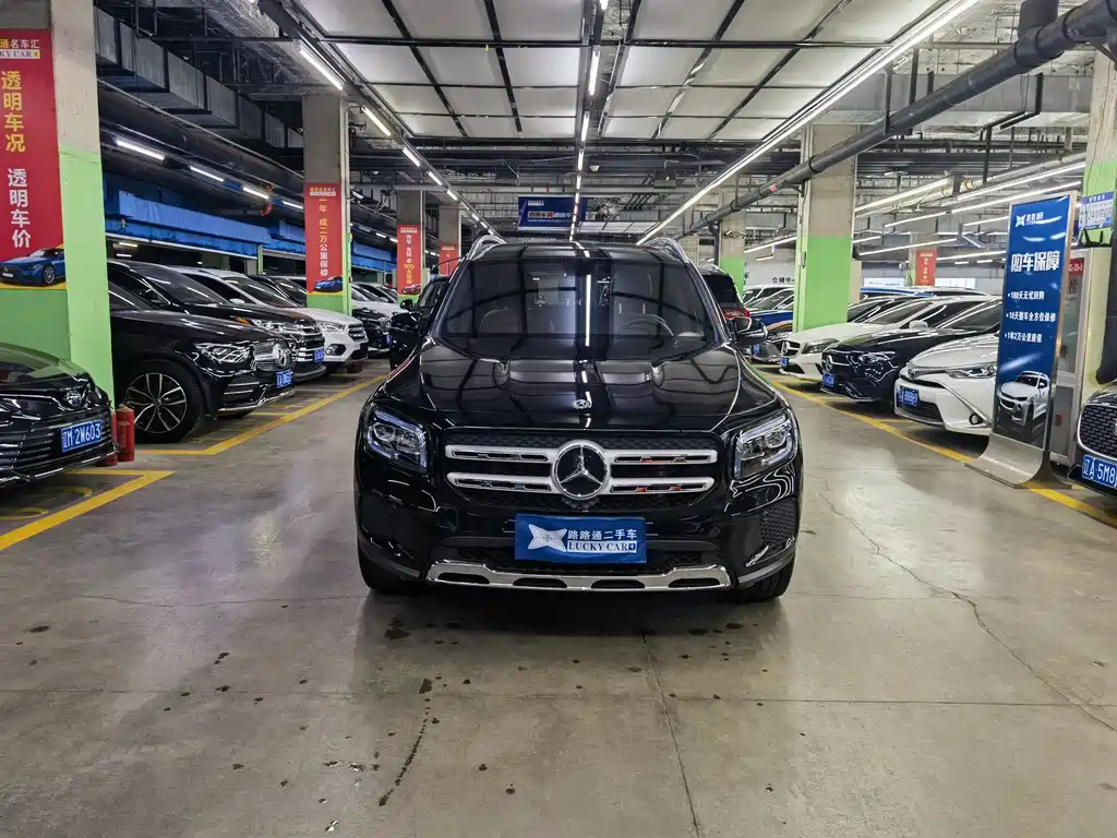 MERCEDES BENZ GLB 2023