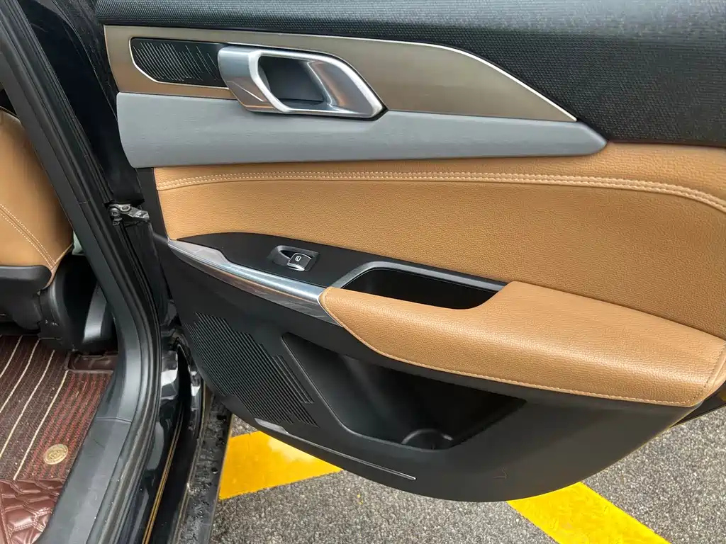 LYNK&CO 03 2019