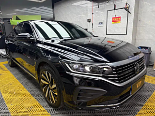 VOLKSWAGEN PASSAT 2024
